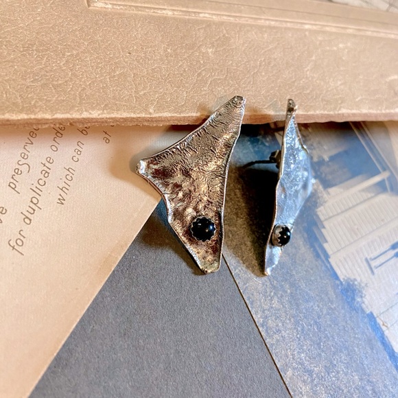 Artisan Made Sterling & Black Onyx Liquid Textured Triangle Pierced Earrings. - Picture 6 of 13